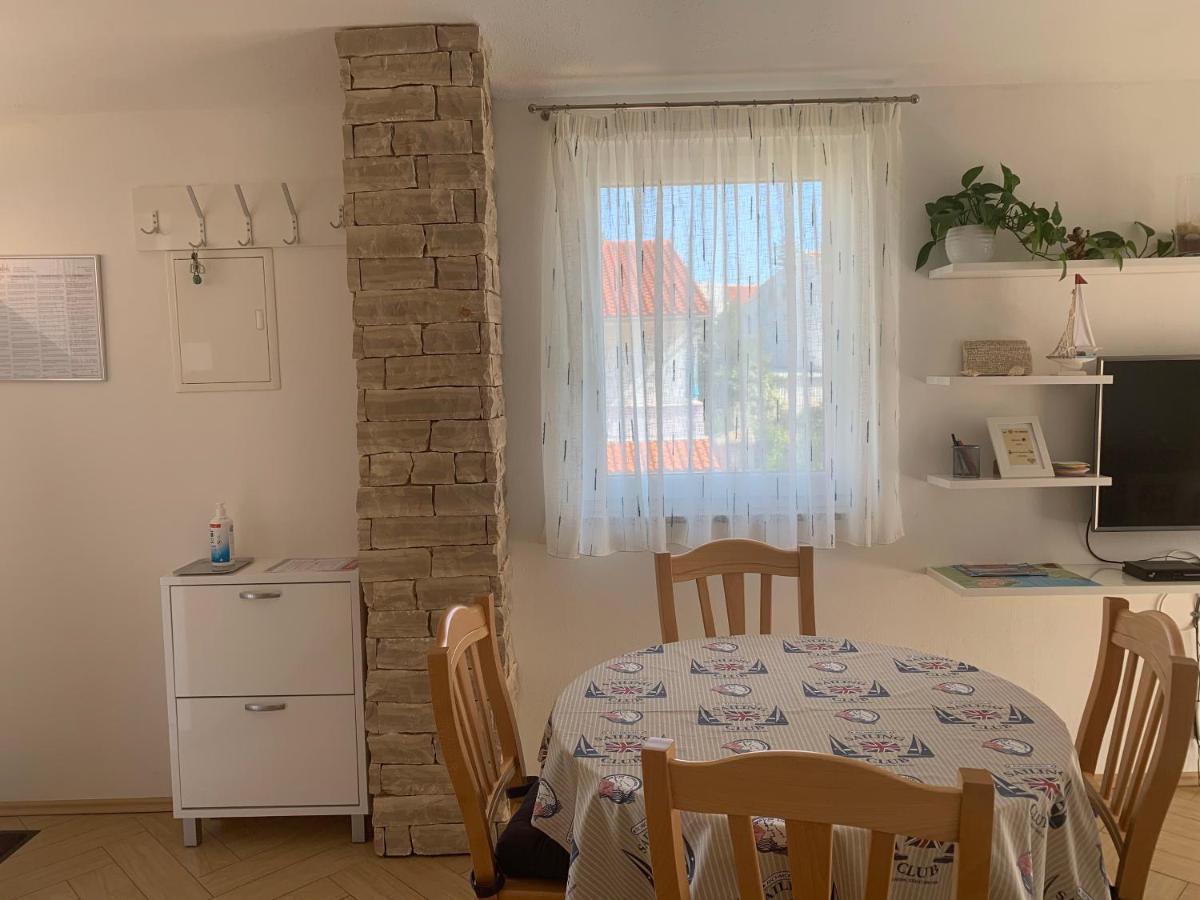 Apartment Klara Krk Town Exteriér fotografie